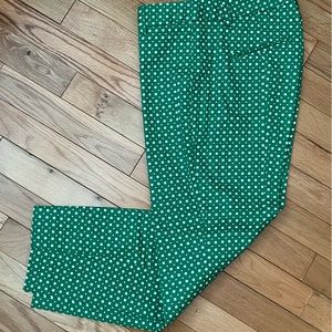 Green and white Gap cropped pants in excellent used condition